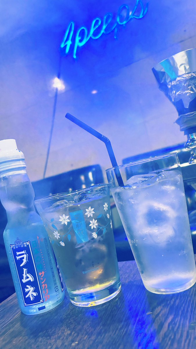 shisha_4peeps's tweet photo. こんにちは！錦糸町シーシャ4peepsです！
本日は17:30〜29:00で営業です。

17:30~ みう(@miu_systina )
23:00~れん(@4peeps_ren )

ご予約は070-8399-0786かTwitter、
インスタのDMからお願いします！！

終日チャージ無料！TAX無し！
ご来店お待ちしております！ https://t.co/WYDyerJZEP