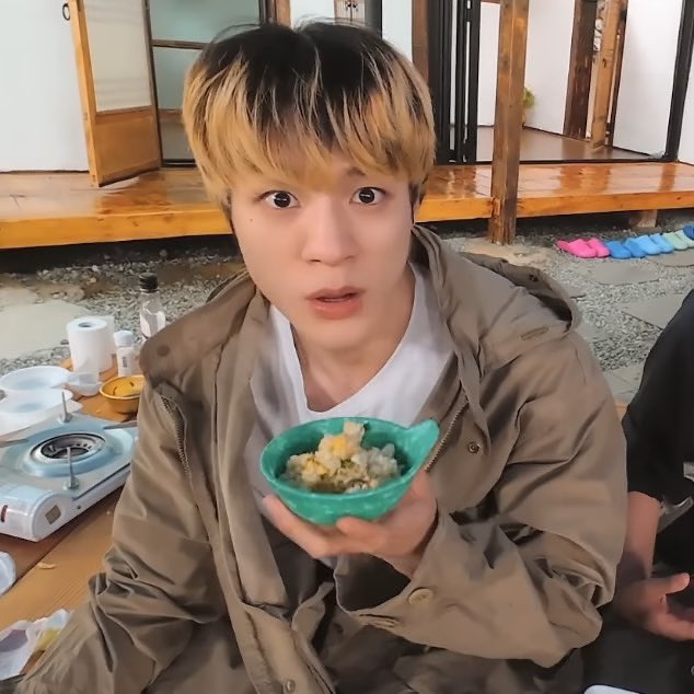 orymissako's tweet photo. อุ้ย ! ตกจัยหมด เอาของกินมาเพิ่มให้จั้นเลย 🥺🥺 https://t.co/aRkUTfZiJx