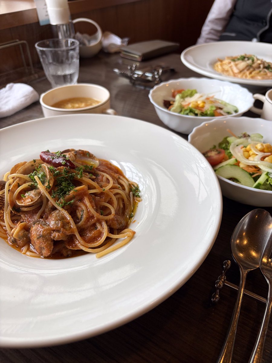 KANBARA_GAS's tweet photo. 燕市吉田にある洋食屋さん🍴
カンパーニュさんにお邪魔しました💑
 
デザートランチを注文♪
控えめに言って最高です✨美味しー❤️
 
また行きたい🎵　次は何を食べようかな☺
 
皆さんもぜひ行ってみてくださいね～🚩
 
＃燕市吉田 ＃カンパーニュ ＃タンくーぽん加盟店 ＃デザートランチ　#蒲原ガス https://t.co/bMagTA6b9a