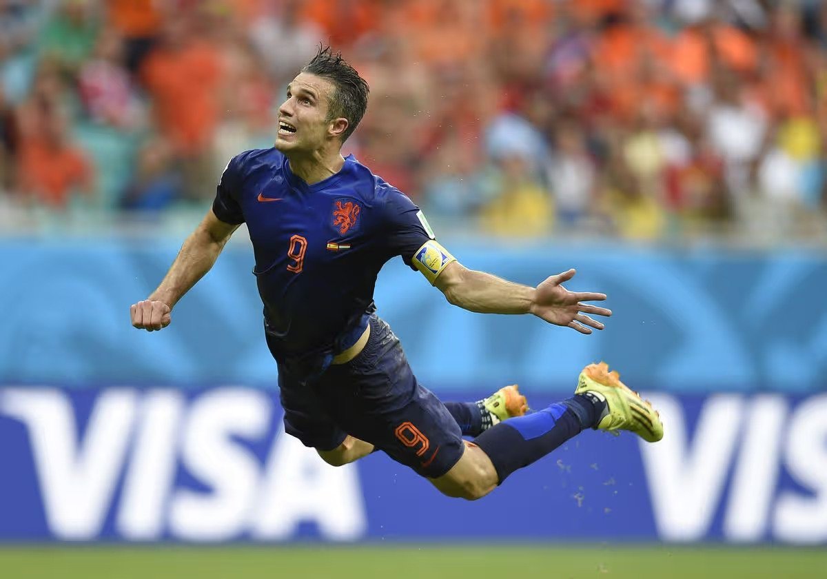 crew_respect's tweet photo. Happy Birthday Robbin Van Persie
RVP
Legend Forever
@Persie_Official https://t.co/WYuVM9HU9s