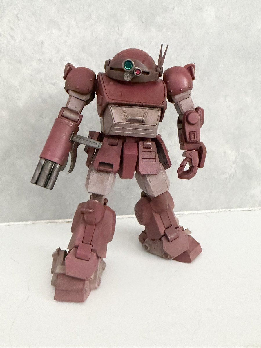 nyamcon_gr's tweet photo. 性転換完了。ほぼ今号のホビージャパンのレシピ通りだけど、ほぼエアブラシつかったことなかったなかでも、ものすごくカッコよくできたと思う。記事を書いてくれたけんたろう先生に感謝！ロボ道と並べても違和感ないな
#ボトムズ　#ブルーティッシュドッグ https://t.co/2GTcY7EZ45