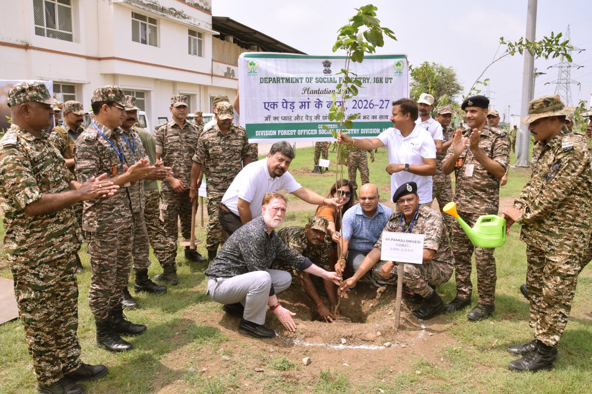 24bncrpf24's tweet photo. On 05/08/26, 24 Bn CRPF,with Tourism &amp;Forest Depts, organized a "Nurturing the Nature" plantation drive at Yatri Niwas,Jammu. Sh. Pankaj Dwivedi, Comdt,Sh. Nirmal Gope,2IC,Sh.BhagatSingh,DC,Sh.Ashok Kr. Kalsi,DFO &amp; Sh.PankajShasan,Dy.Director,Tourism, planted 250 saplings. 🌱🇮🇳 https://t.co/jHKvFZZpK3