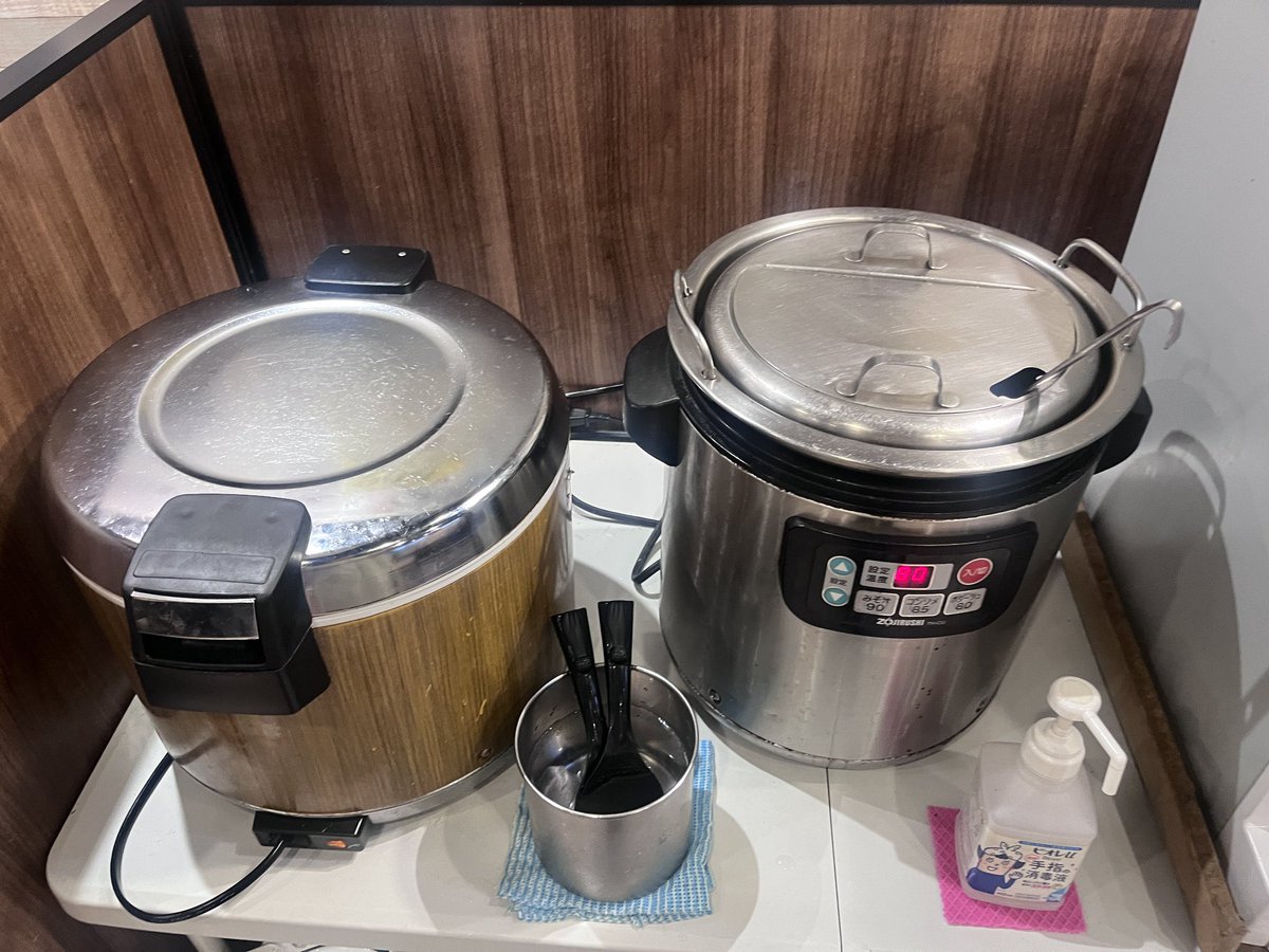akibaru2022's tweet photo. 秋葉原でステーキ300gがごはん食べ放題付きで1600円はバグすぎるでしょ…。「グッドステーキ」is最高オブ最高！ https://t.co/RkzjurNGml