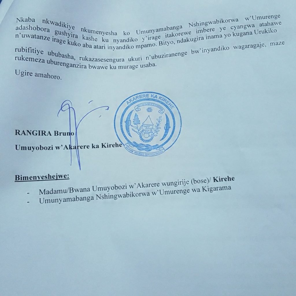 INGENZINEWSP's tweet photo. Niyoyita Elie aratabaza Gitifu w’Umurenge wa Kigarama mu karere ka Kirehe kuko Habiyakare Cyprien yigabije umutungo yiyita umwana wa Nyakwigendera Sekabuhoro.
Inkuru Irambuye ➡️ https://t.co/O5nxSWcjFp 

@RwandaEast
@KireheDistrict https://t.co/RtTEZDSNva