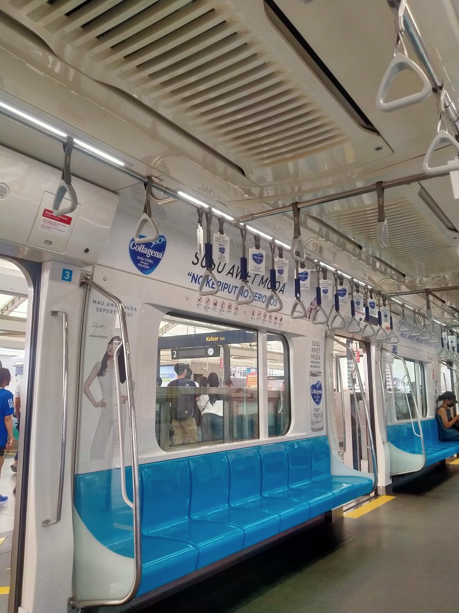 domsrzki's tweet photo. lrt dari cikunir - mrt dukuh atas - turun bundaran hi - monas, seseruuu ituuu keliling jkt woyy https://t.co/mqNfR2FBn3