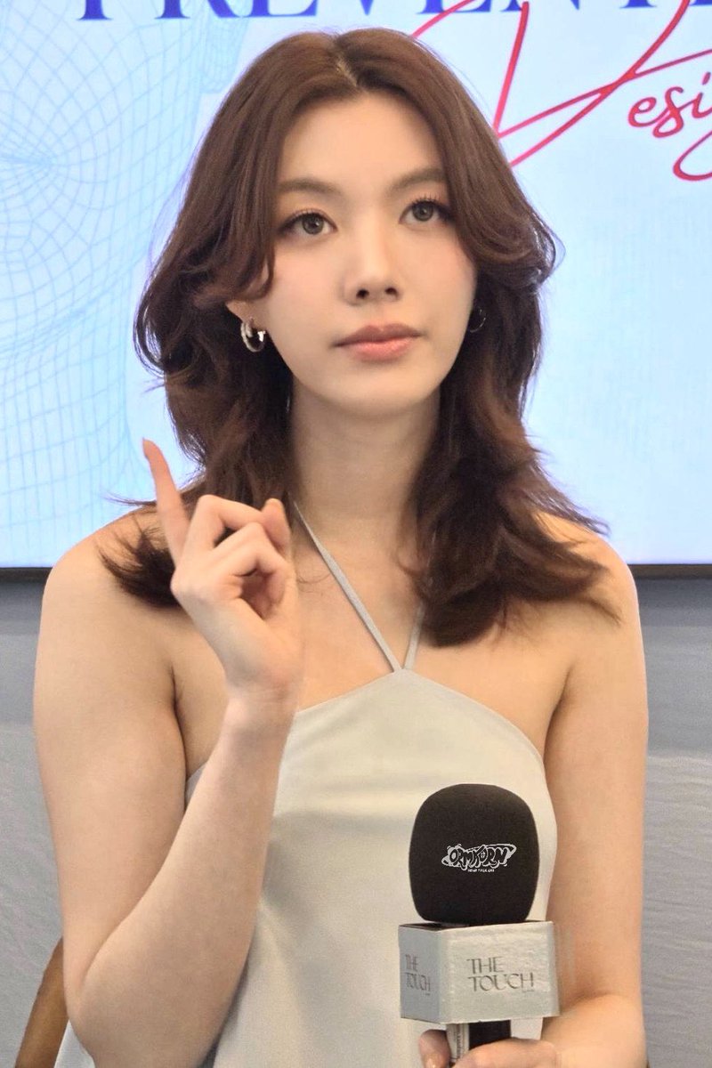 ORMKORNHOMETH's tweet photo. จังหวะตกหลุมรักเป็นอย่างงี้ วันนี้สวยจังเลย🥺🤍

LINGORM THE TOUCH OPEN HOUSE 2026
#PreventiveBlueprintWithLingOrm
#ออมกรณ์นภัส #OrmKornnaphat
@ormmormm https://t.co/IeR7wQiiBT