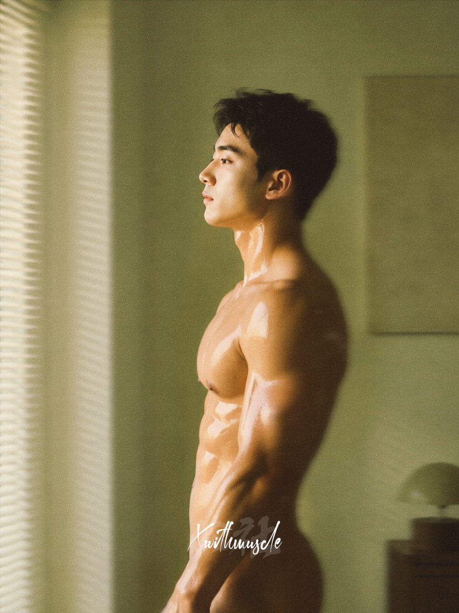 Xwithmuscle's tweet photo. 🏆阿佑教练 「182 80 10」

🔝肌肉线条好 #胸肌饱满 颜值清爽 健身达人
✈️北上广深  杭州南京太原武汉合肥福州宁波 https://t.co/DjT8eu4XpJ