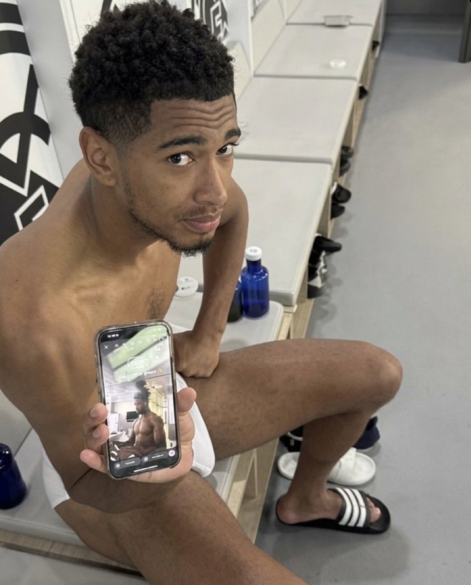 YanDXtra's tweet photo. Hey😂🤍 https://t.co/r5nqaXcP2D