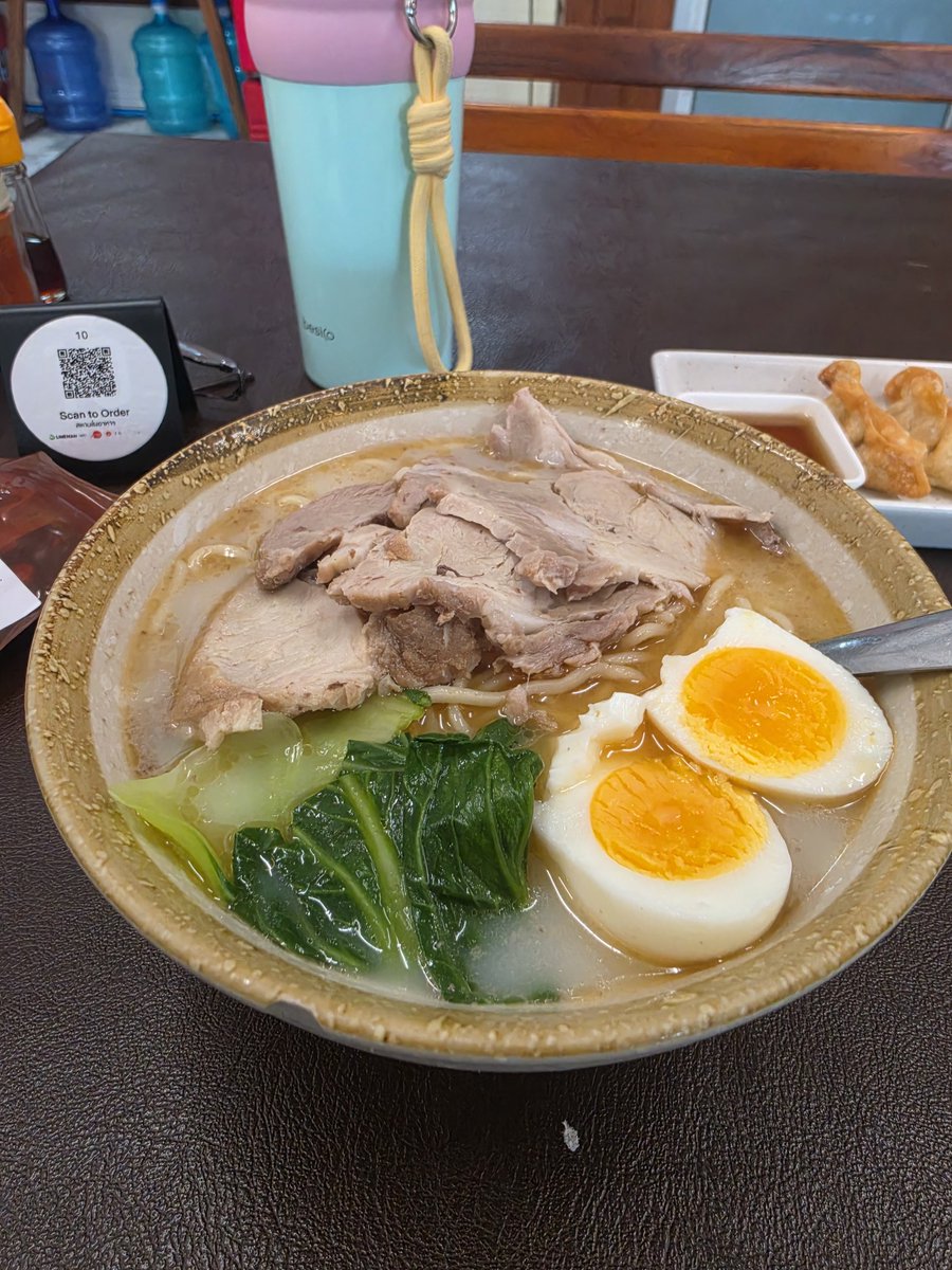 TheSun7890's tweet photo. อิ่มแล้วทำงานได้ https://t.co/QXICkt0Eec