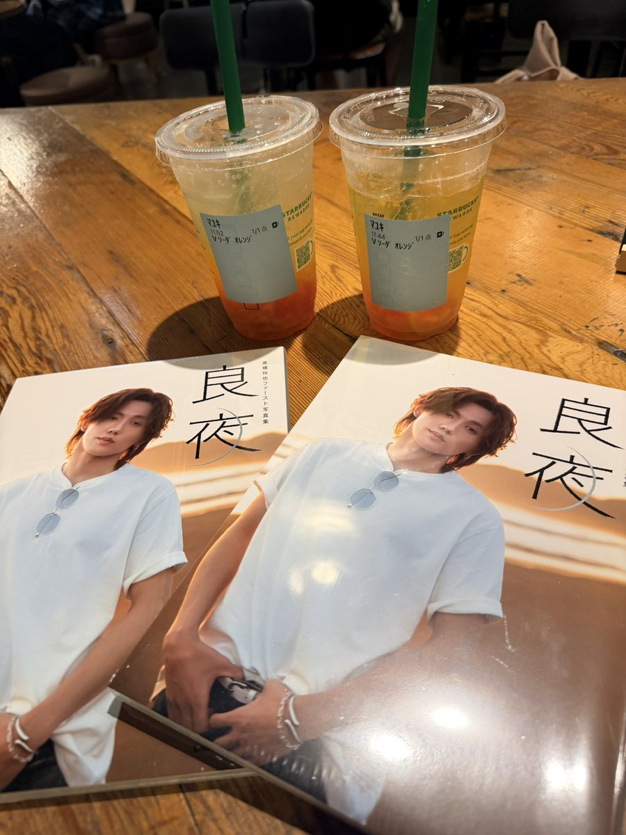 ykmyk_2's tweet photo. 高橋怜也ファースト写真集「良夜」発売記念イベントお邪魔してきました👍🏻
朝から(11:30)イケメンに挨拶できてネ申✨
これからもみゆちと共に現場行きますね🫡
みゆちが楽しそうでよかったぜ😸

あと昨日のドキサバ実況面白すぎたよ、配信者になっちゃったらどうしよう https://t.co/LN37qnR2MN