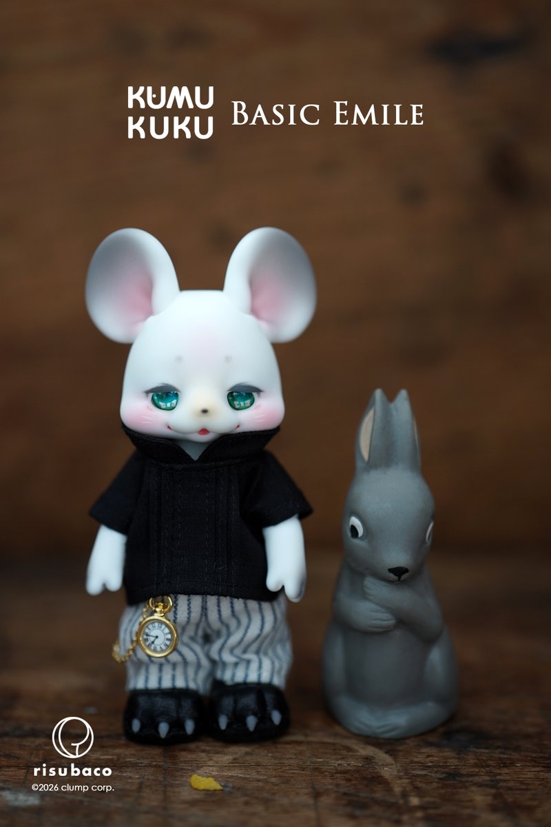 risubaco's tweet photo. risubaco★info【予告】kumukuku "Basic Mio & Emile"（その他小物も含む）の受注を8月13日に開始いたします。Basic Mioのみ僅少ではございますが、Special Set “Velvet Reverie” corb.camellia & Rosedenの予約を受付いたします。※内容はBlack Mioと同様です
詳細は8月12日Blogに掲載いたします。個別のお問い合わせはご遠慮ください。
@aicoda 
@dollmmk 

#kumukuku
#Mio_kumukuku
#Emile_kumukuku
#risubaco