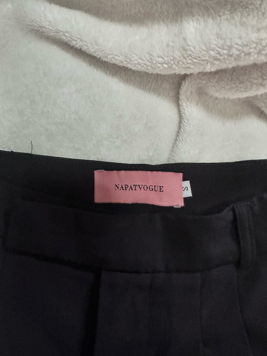 Anpanjjs's tweet photo. Napatvogue กางเกงผ้า S 🩴
🐈 130.- รวมส่ง 🍅

#ส่งต่อเสื้อผ้ามือสอง #ส่งต่อเสื้อผ้ามือ2 #ส่งต่อเสื้อผ้า #เสื้อผ้ามือสอง #เสื้อผ้ามือ2 #ส่งต่อ #ส่งต่อกระเป๋า #ส่งต่อรองเท้า #โล๊ะตู้ https://t.co/ZC4InCAcKR