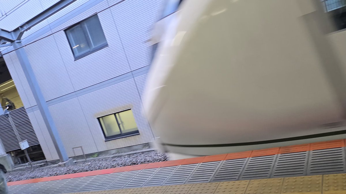 ZUG__TOQ8694's tweet photo. スーパーひたちやないかい https://t.co/hsVzNoadHF