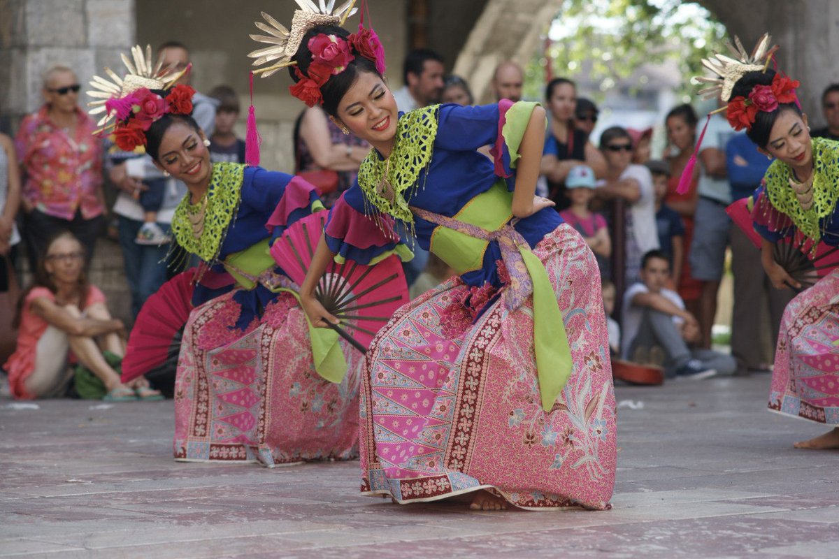 DiputacionCC's tweet photo. La riqueza folclórica del Festival de los Pueblos del Mundo llega a 12 municipios de la provincia de la mano de la Diputación de Cáceres
+ info:
https://t.co/8lj2gbh9wu https://t.co/7zDHgF3NZF