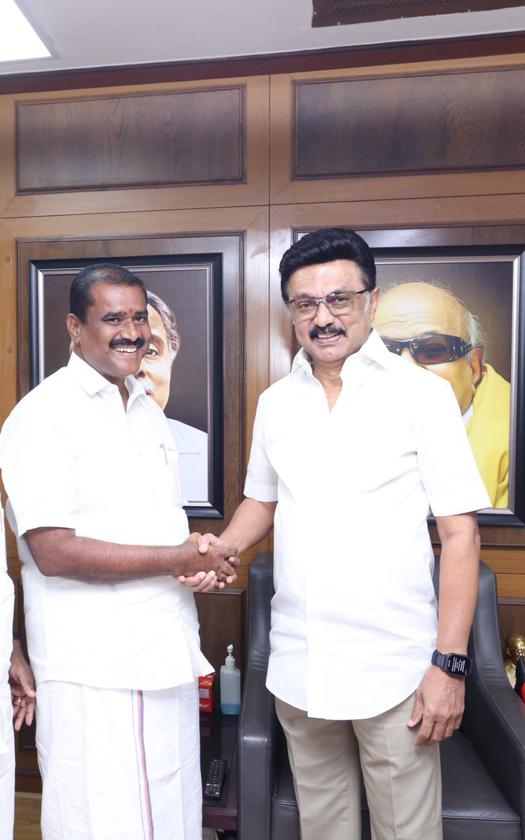 mlavilathikulam's tweet photo. மாண்புமிகு.கழகத் தலைவர��� @mkstalin  அவர்கள் கழகத்திற்காக சிறை சென்று வந்த என்னை நேரில் அழைத்து சந்தித்து பேசினார்கள்.
#DMK #vilathikulam https://t.co/DWXXK1eqeo