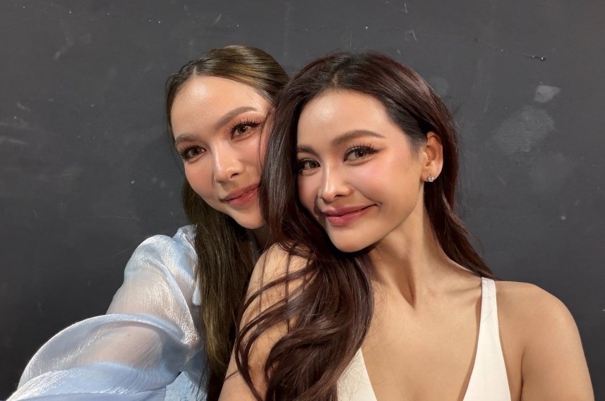 khaiimaew's tweet photo. อยากให้รู้ว่ารูปเซลฟี่ทุกอันของพวกแกมันน่ารัก มันมีค่า มันหาดูยาก มากกกกกก จะไม่ขอให้ถ่ายด้วยกันบ่อยๆ แต่ถ้ามีโอกาสลงให้ดูบ้างก็น่าจะดีนะคะ 🙏 https://t.co/LxkH4VgC4Y