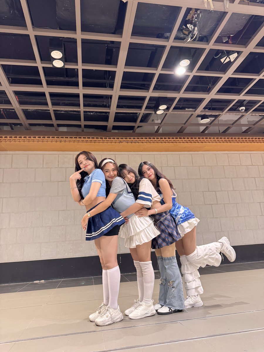 alphaphteam's tweet photo. #ICONICBYMISTAKE Dance Cover Project Photos • #ILLIT UNIT 📸 

Watch our full #kpopinpublic dance cover video of “ICONIC BY MISTAKE” on Youtube!  

🔗  https://t.co/aEjRXcbnJg

📸 Photos by ALPHA, KIANA
👯‍♀️ Members in this Project: ROXY, MAINE, SAB, ZINE

#alphaph_trainees https://t.co/FjszhoEvDB