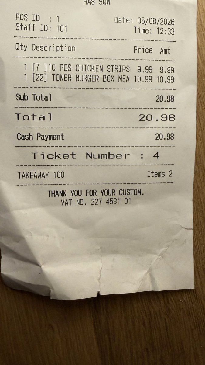 Masterdanski's tweet photo. Who’s paying ?? 

U know what makes me happy …..💸💸
Let’s see who’s serious  get in the DMs u useless excuses for men !!

#paypiguk #paytoplay
#alpha #cashdom #lunchmoney https://t.co/UGyfj5u8lr