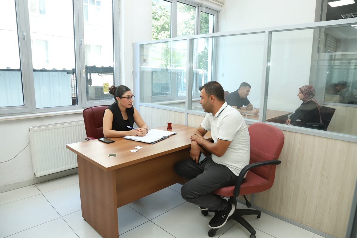 iskur_konya's tweet photo. BİM ile İstihdama Katkı!

Konya İŞKUR İl Müdürlüğümüzde, BİM Marketin Perakende Satış Elemanı ve Reyon Görevlisi alımlarına yönelik toplu iş görüşmesi gerçekleştirildi.

#İstihdam 
@turkiyeiskurumu
@onderciftci https://t.co/kAqr9HqTHa