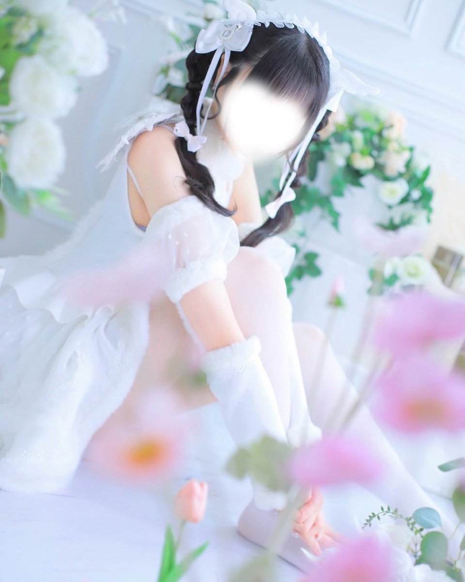 face_studio1002's tweet photo. 中洲の中心地にある貸しスタジオ📷

お花いっぱいのスタジオ🌸で
こんなに可愛い写真が撮れちゃいます🥹💕

今月まだ空きありますので
ぜひ、ご予約くださいませ🙇‍♀️🍒

夏季限定イベントも行ってます👘💛

#レンタルフォトスタジオFACE https://t.co/IhVXbvNHPg