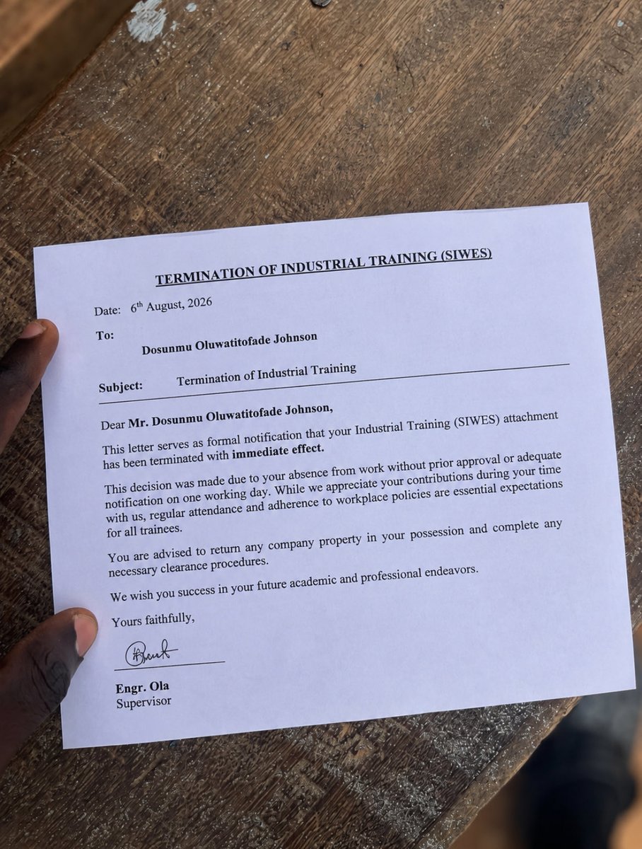titodrips's tweet photo. Let it be known today that I am officially the first IT student to get sacked. 

I missed work for just one day, got back this morning, and the first thing my supervisor did was sack me.

This SIWES is one for the history books. https://t.co/3WWjcNog8K