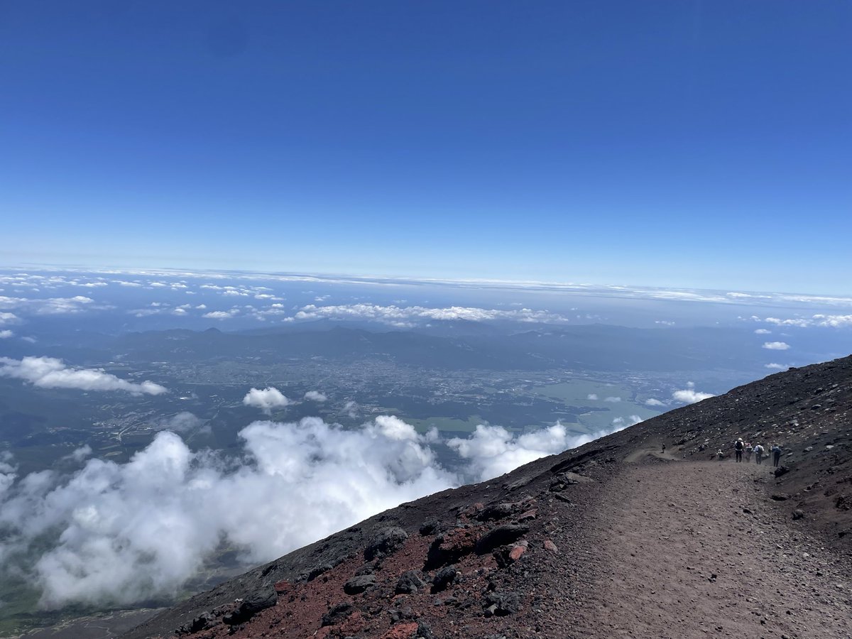 nekosanneko_'s tweet photo. 富士山で高級カップヌードル（1,200円）食べてきた https://t.co/JAEKsr3D60