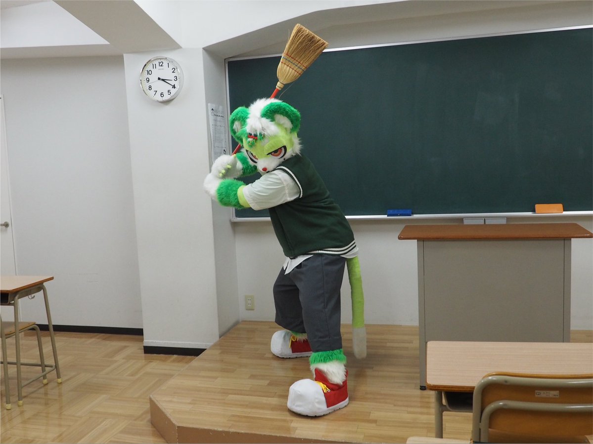 Marty_1021's tweet photo. ピッチャービビってる！！！ヘイヘイヘイ！！！！

He’s scared! Hey hey hey!
＼He doesn't want it!／ https://t.co/08eXjbehxv