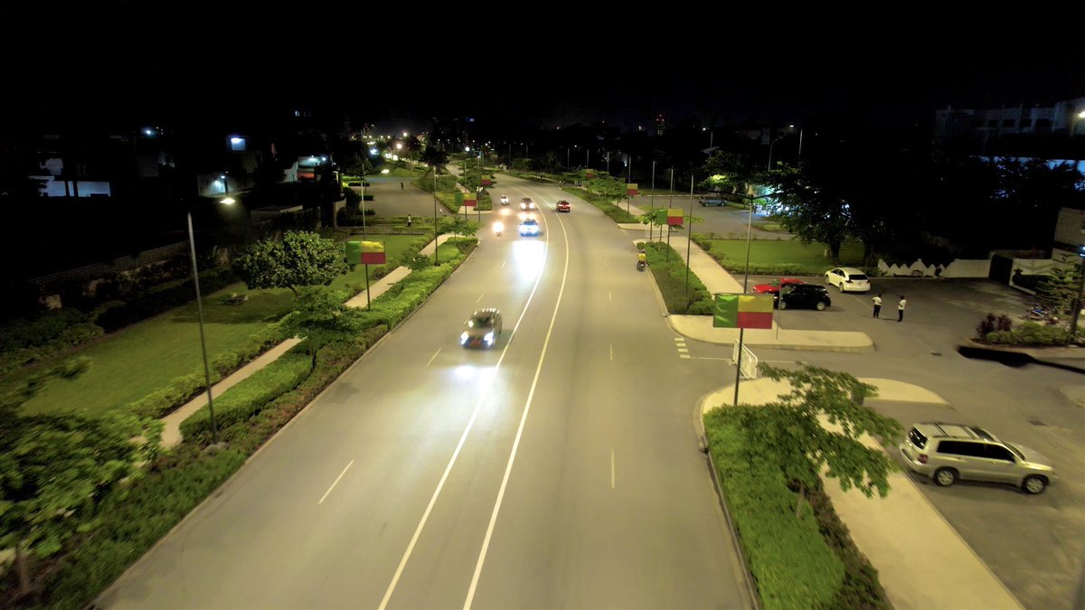 sirgoshers's tweet photo. These streets lights are proudly brought to you by tax payers money💰🤗. A city with the same mayor as yours. #urchoice
Cotonou🇧🇯 is the news now. https://t.co/MzFfyiyT1u