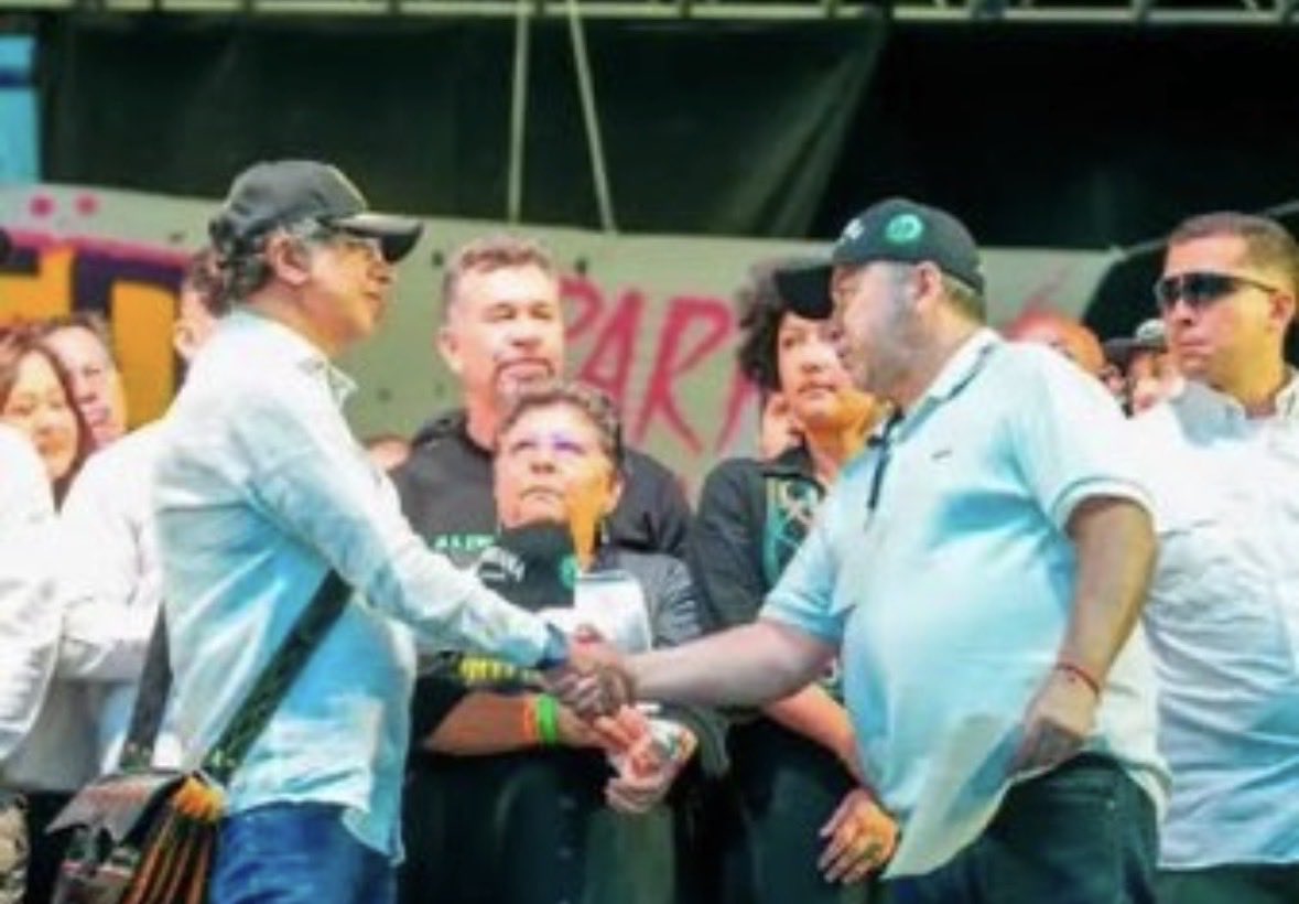MaraECrdenas1's tweet photo. @petrogustavo Terrorista y qué me dice de su relación con los narco terroristas 🤔 Calarca… aquí en 🇺🇸 todo lo sabemos🤬🤬🤬 https://t.co/svje44fCld