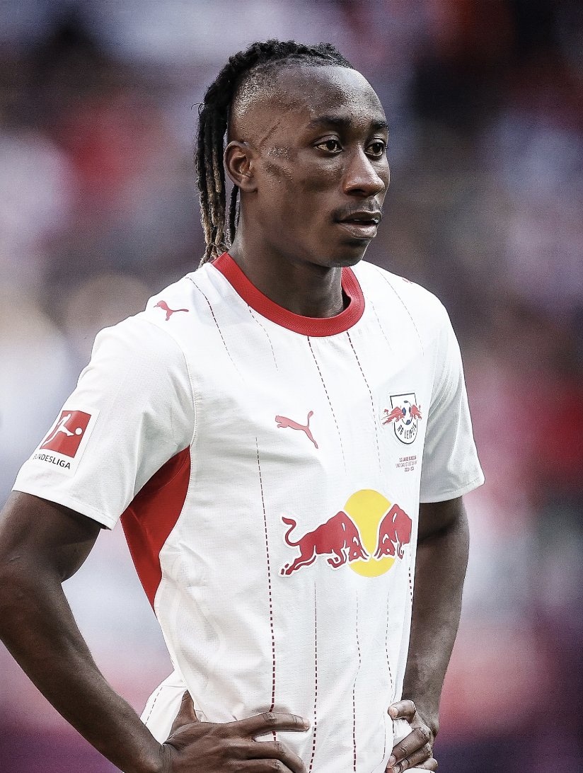 TouchlineX's tweet photo. 🚨 𝗠𝗔𝗝𝗢𝗥 𝗕𝗥𝗘𝗔𝗞𝗜𝗡𝗚: Yan Diomande to Real Madrid is a DONE DEAL!

The total package is €140M.

€125M guaranteed + add ons + bonuses.

He will sign until 2031.

The deal was never in doubt, but it took time to reach an agreement, the saga is now OVER!

— @Plettigoal https://t.co/Pmj1u482Lf