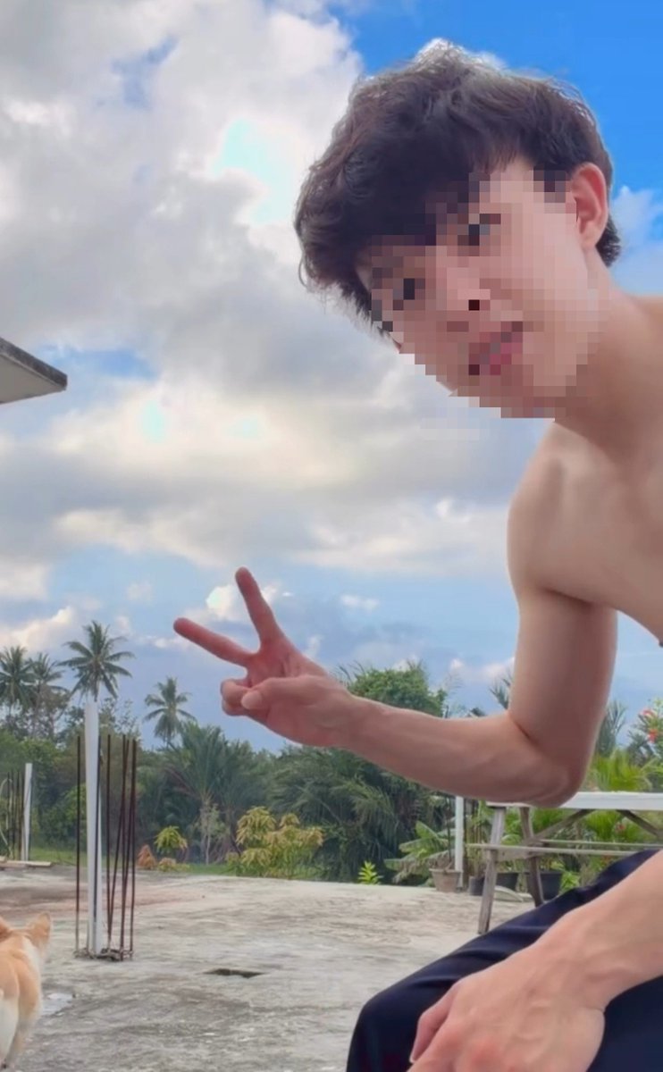 tugugym's tweet photo. Lonte #gaybatam penyakitan....selingkuh sama bf orang, rela ngisep k*ntol &amp; minum air kencing pacar orang demi menuhin nafsunya.... https://t.co/rExARU1OMs