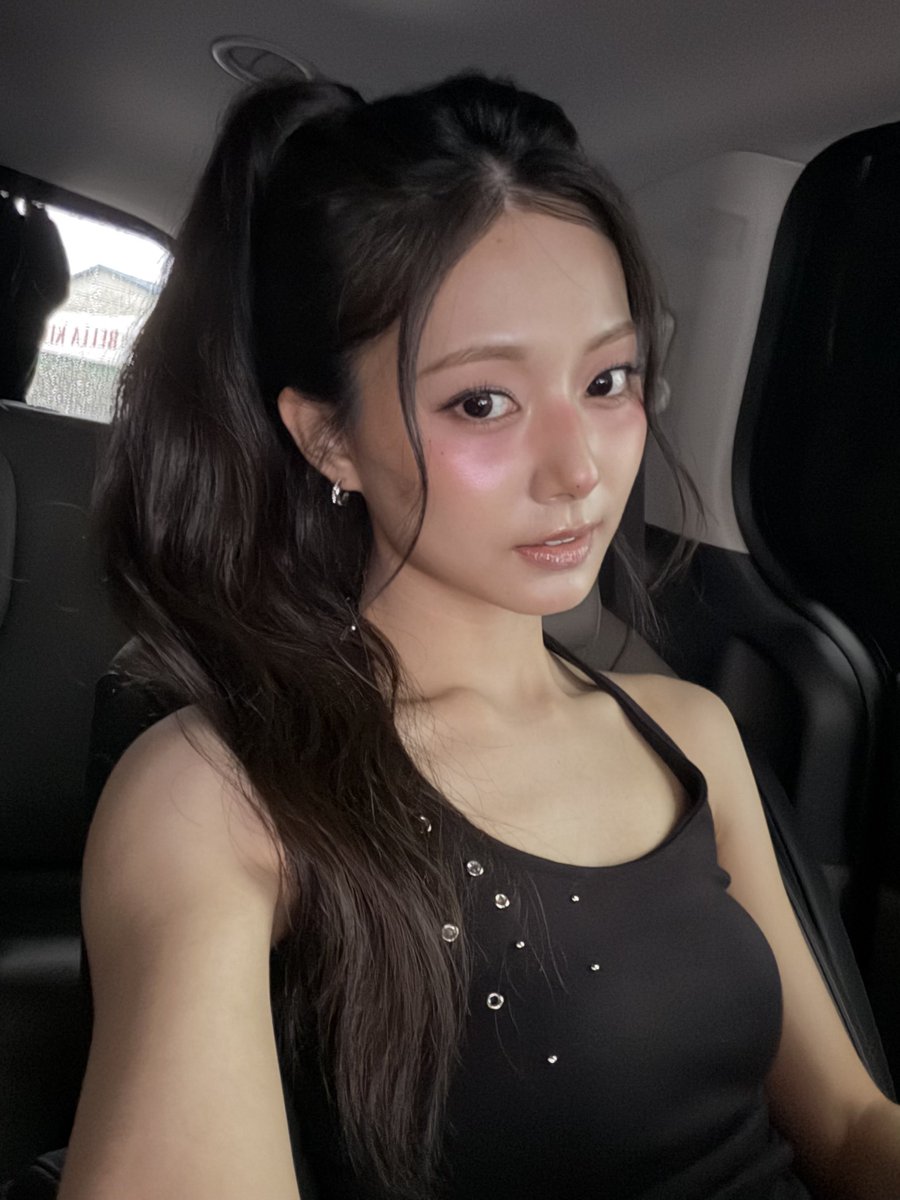 misahyundk's tweet photo. Tzuyu is so attractive 😫 https://t.co/6Li7T5vVqU