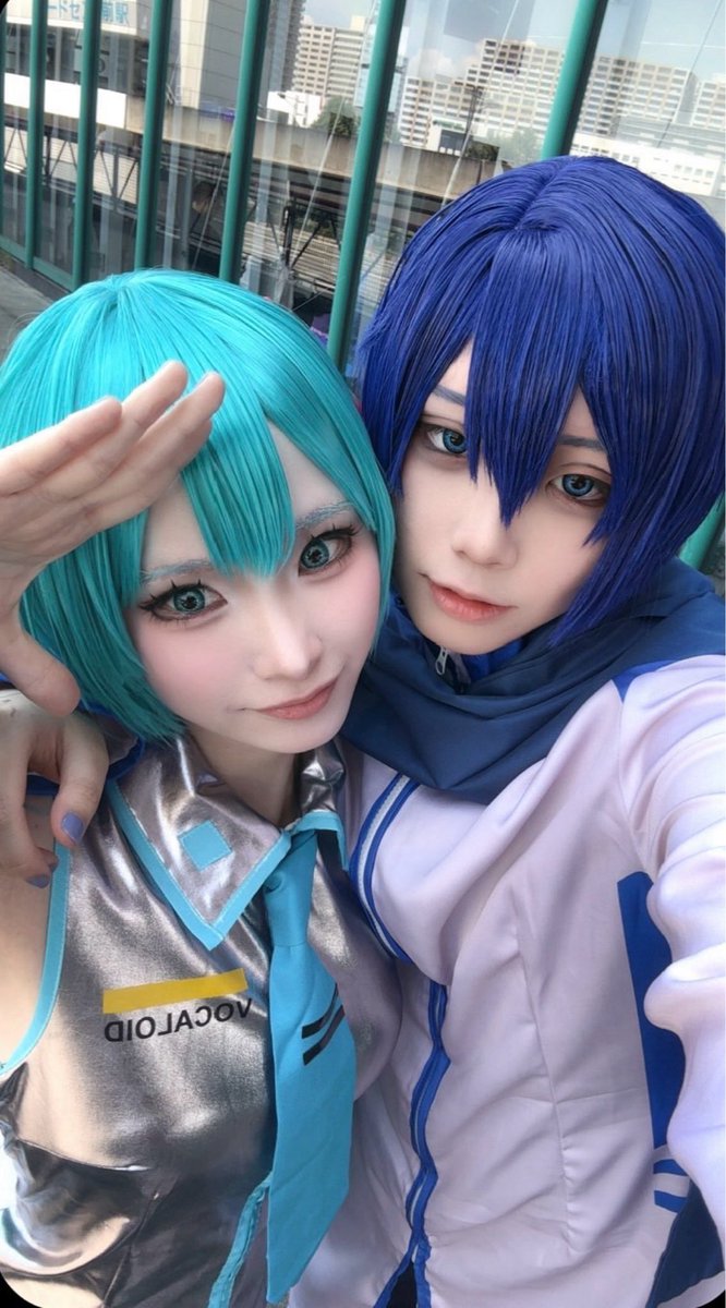 kyouka__frog's tweet photo. 【🐸 Cosplay 🎨】

初音ミク/KAITO

初音ミク：@ritu_cosplay 

初アコスタATC行った時の！ https://t.co/9cB2dalSWV