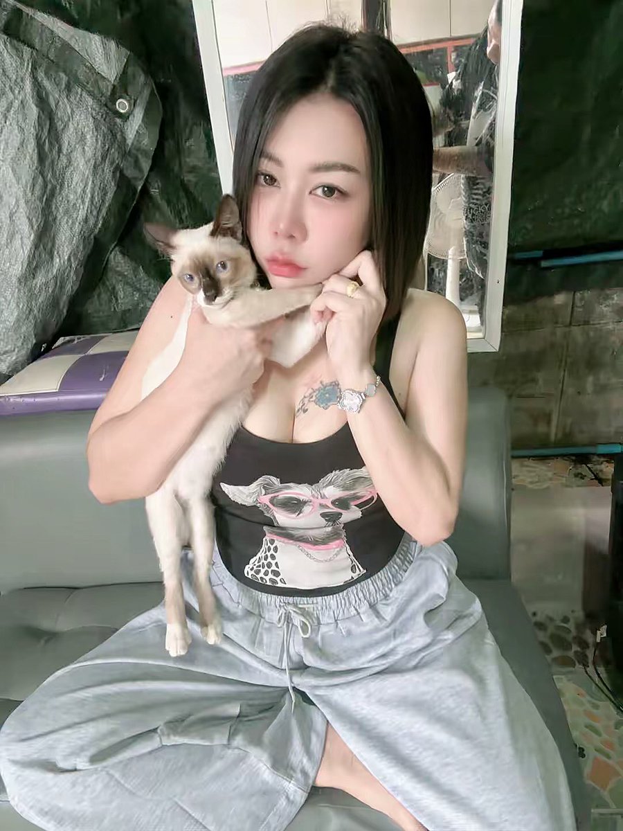 ArMuay7op's tweet photo. อยากลองโดนรุมYed บ้างค่ะ💦 พี่ๆมีใคร ชอบไหม #ขาวอวบ #ลายล้น https://t.co/uo55HiXWJE
