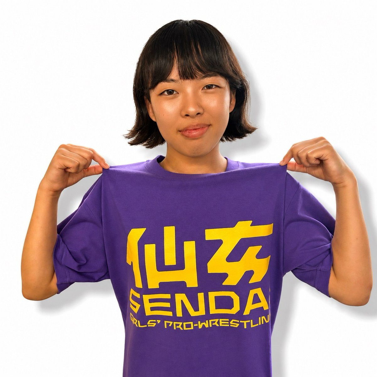 senjo2006's tweet photo. 🚨仙女定番ロゴTシャツに新色がどかっと登場‼️

仙女定番ロゴTシャツ 
カラー：バイオレットパープル × レモンイエロー 
 
リングサイドでも街中でも目を引くポップな配色ながら、シンプルなロゴデザインで幅広いコーディネートに取り入れやすい一枚です。

🛒SHOP-SENJO
https://t.co/3qEX7hF5oi

※こちらの商品の発送��8月17日以降となります。

#SENJO