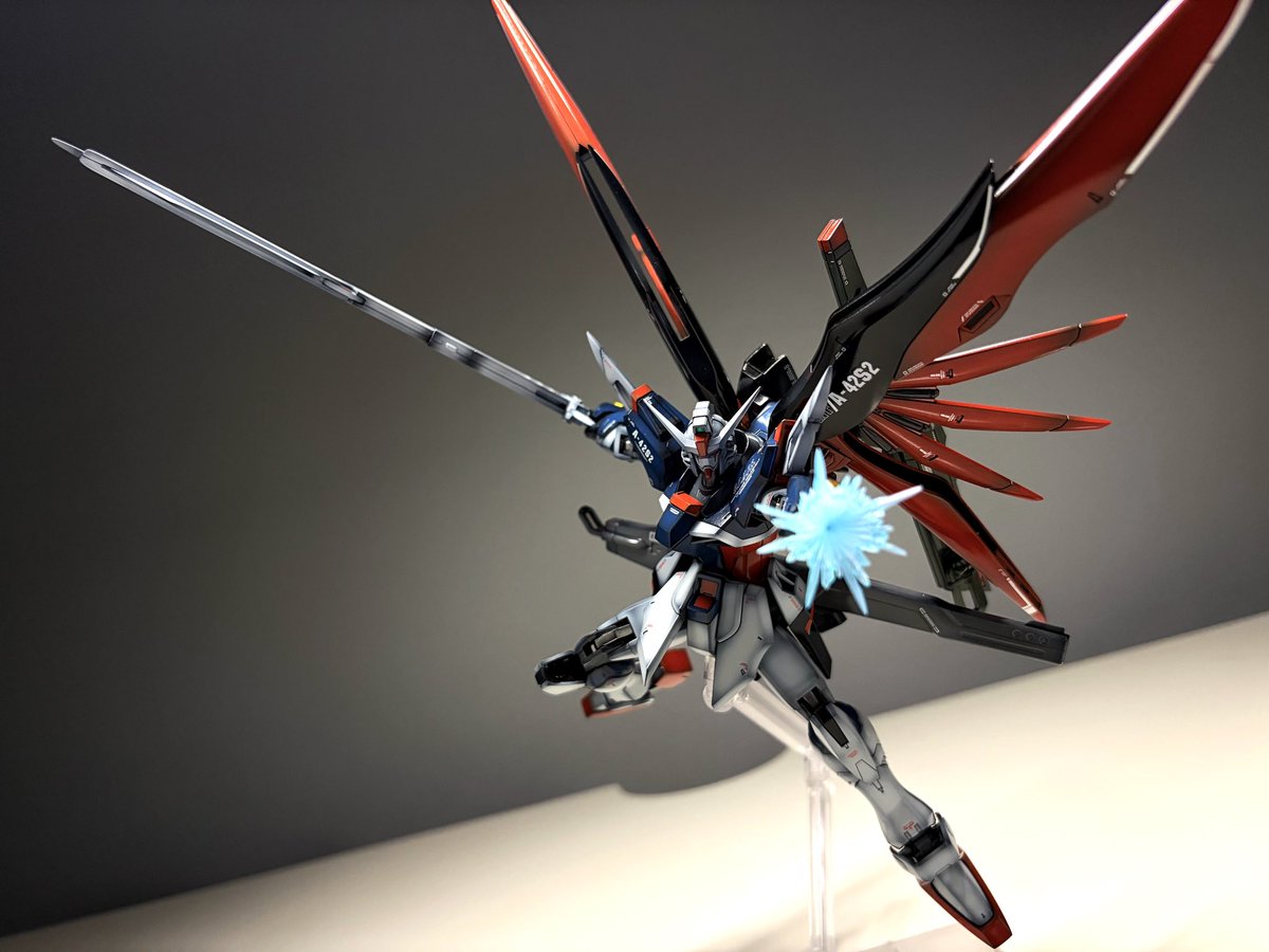 ygo_jack_a's tweet photo. HGデスティニーガンダムSpecII 全塗装✨

#ガンダムSEED 
#ガンプラ 
#gunpla https://t.co/oDQ2HxC8i5