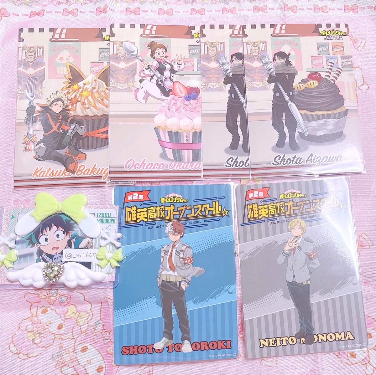 _mii660's tweet photo. 【交換】僕のヒーローアカデミア ヒロアカ オープンスクール 購入特典 クリカ キャンディ風キーホルダー

♡譲♡ 爆豪 麗日 相澤 轟 物間 切島

♡求♡ 同種緑谷
イラストシート→カップケーキのみ
クリアカード→ カップケーキレアのみ

⭐️爆豪は同種麗日含む方のみ
纏めての方優先◎ 郵送交換希望📮 https://t.co/3ulWpNxDlb