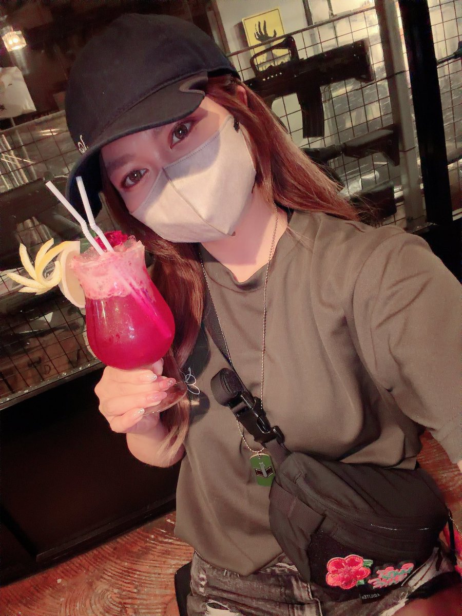 saoreane tweet picture