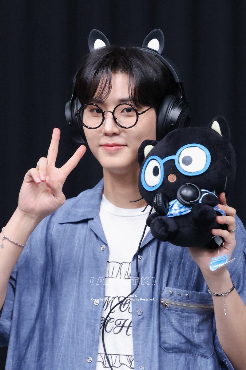 aboutk1219's tweet photo. 260806 pre

영기스트활동너무수고했고우주체고일등가수입니다밥잘먹구잘자고웃고행복한일만있기🫳🫳🫳🫳🫳🫳🫳🫳🫳🫳🫳🫳🫳🫳🫳🫳🫳🫳🫳🫳🫳🫳🫳🫳🫳🫳🫳🫳🫳

#영케이 #YoungK #데이식스 #DAY6 https://t.co/kFaLzEtAWT