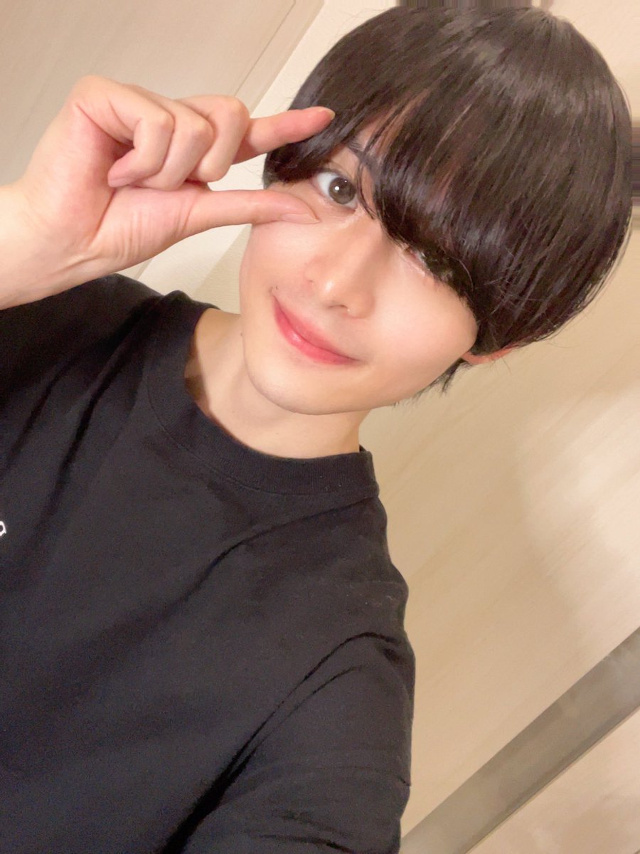 mae__amule's tweet photo. 配信ありがとうございました🐟🐟
今日もお話できて楽しかったよ♪
また情報解禁されたらお話するからお待ちください〜‼️

めざしポーズ流行らせてこっ!!!!

 #めざしポーズ https://t.co/sTs3UwmyNo