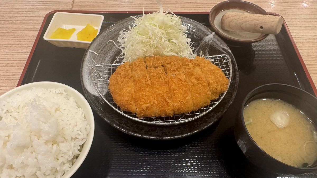 yuyadirect's tweet photo. 夕食は　かつきち https://t.co/a1DETPwh4D