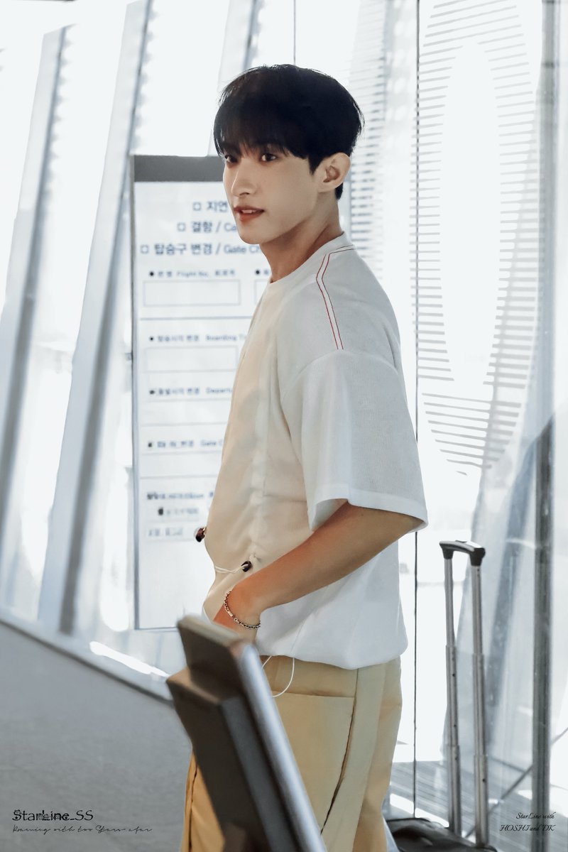 StarLine_SS's tweet photo. 260803 🛫💓
#도겸 #DK #석민 #ドギョム  
#세븐틴 #SEVENTEEN https://t.co/VBdZDyoNvn
