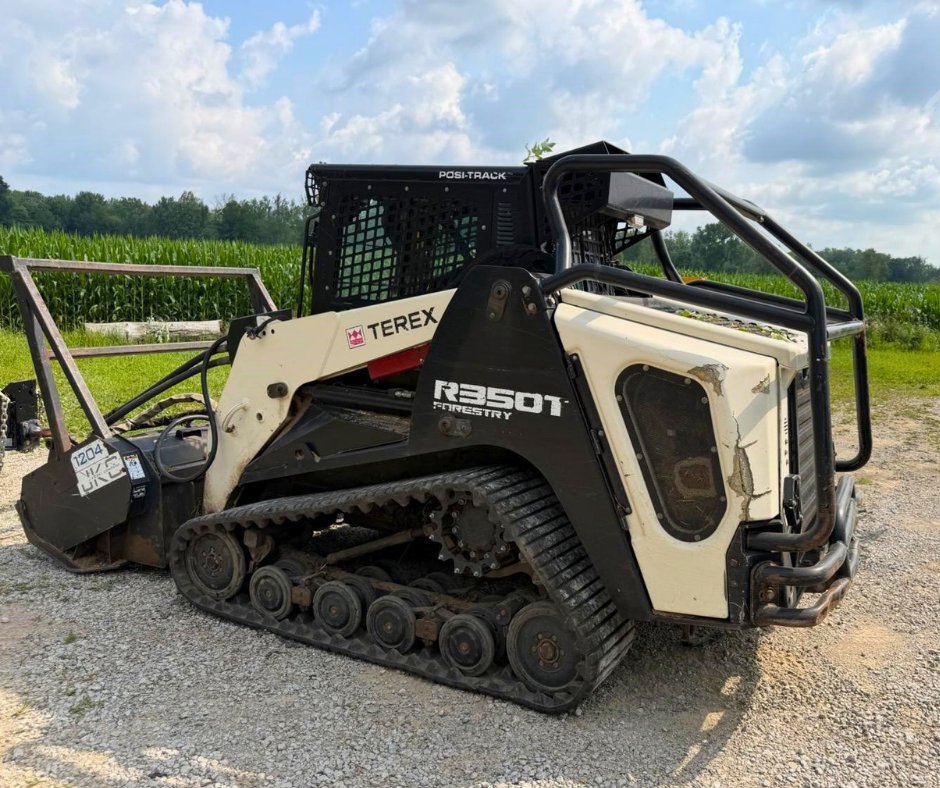 ForestryTrader's tweet photo. ๐๐๐๐ ๐๏ฟฝ๏ฟฝ๐๐๐ ๐๐๐๐๐
Clear the wayโ๏ธ
Check it out on Forestry Trader TODAY!
๐โก๏ธ https://t.co/3IvoWCvZq6
โ
New fluids & teeth
๐2,173 hours
#ForestryTrader #Mulcher #ForestryEquipment #EquipmentForSale #FeaturedListing https://t.co/0TkcVocIV2