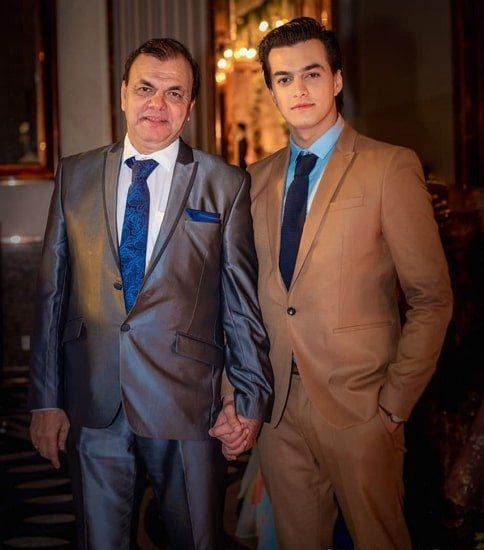 mohsinxbleloved's tweet photo. Happy Birthday Abbajaan<3🤍
|| #MohsinKhan #Abbajaan || https://t.co/QF3C0T4krk