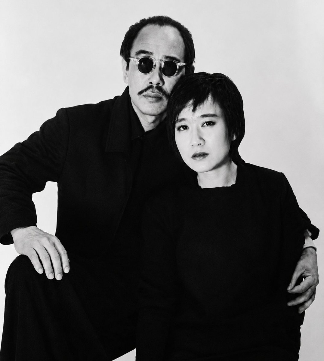 TogawaJuniverse's tweet photo. On This Month: August 1984

Jun Togawa was featured in Shashin Jidai 21 magazine with photographer Nobuyoshi Araki. In this feature, she discusses their creative partnership and the public backlash over their infamous kiss for Shukan Taishū. #戸川純

More pics in the comments⬇️ https://t.co/HXKnyvLNsj