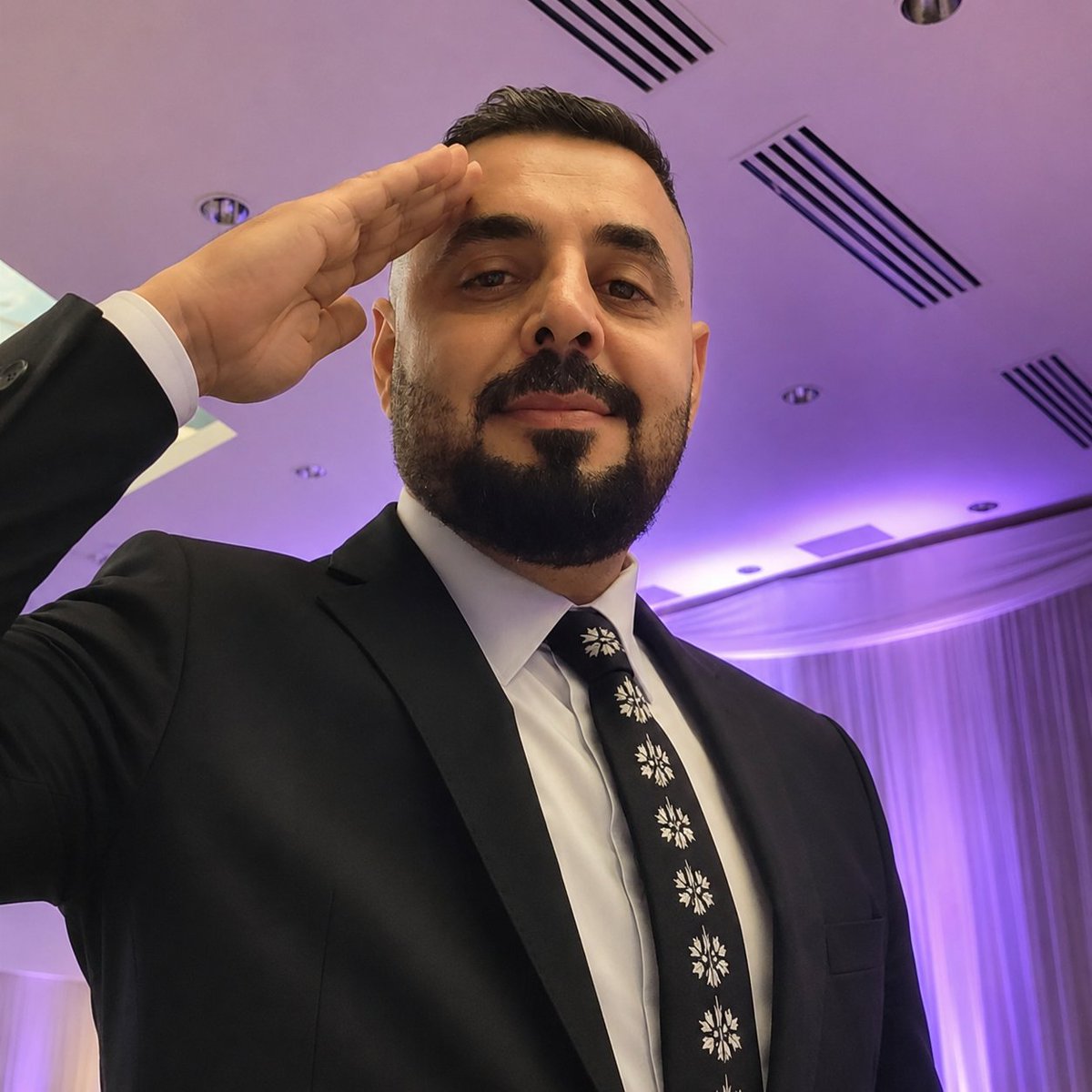 RealRobertRM's tweet photo. 🔴 احلى شي من تخلي الذيولة ينبحون!!
صورة بروفايل جديدة!! https://t.co/Pk6ijxlqOf