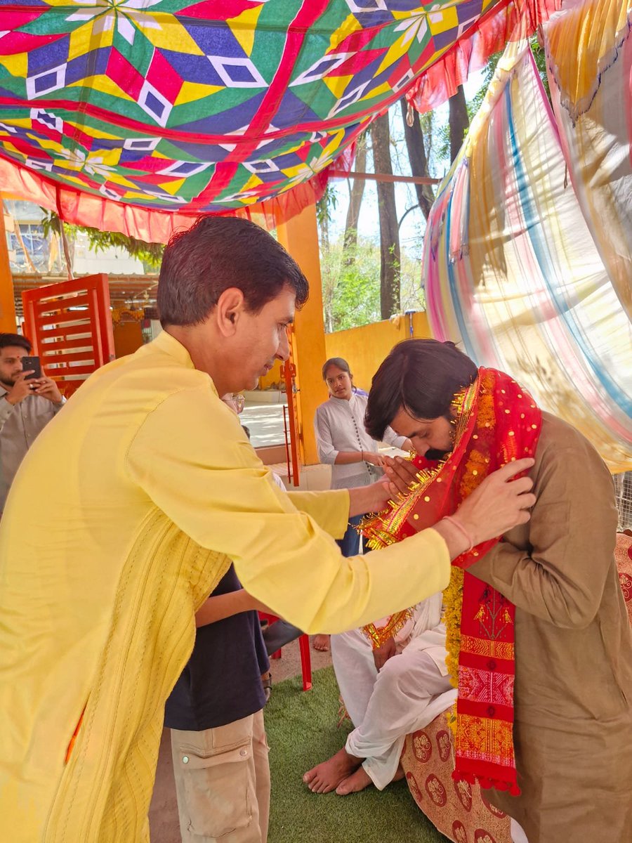 GajpalSolanki's tweet photo. जन्मदीन की बधाई, मंगलमय कामनाये, बाबा महाकाल का आशीर्वाद बना रहे !🌹🌹💐💐 https://t.co/hkNuxx30T7