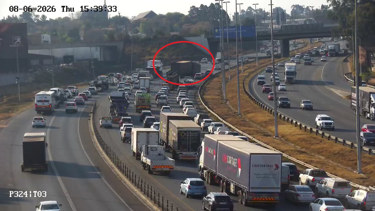 KayaNews's tweet photo. In Florida there has been an accident involving an overturned truck on the N1 North after Albertina Sisulu Road – four lanes closed – major delays from the N17. TM
#KayaTraffic #JHBTraffic https://t.co/I6wD9NKjhL