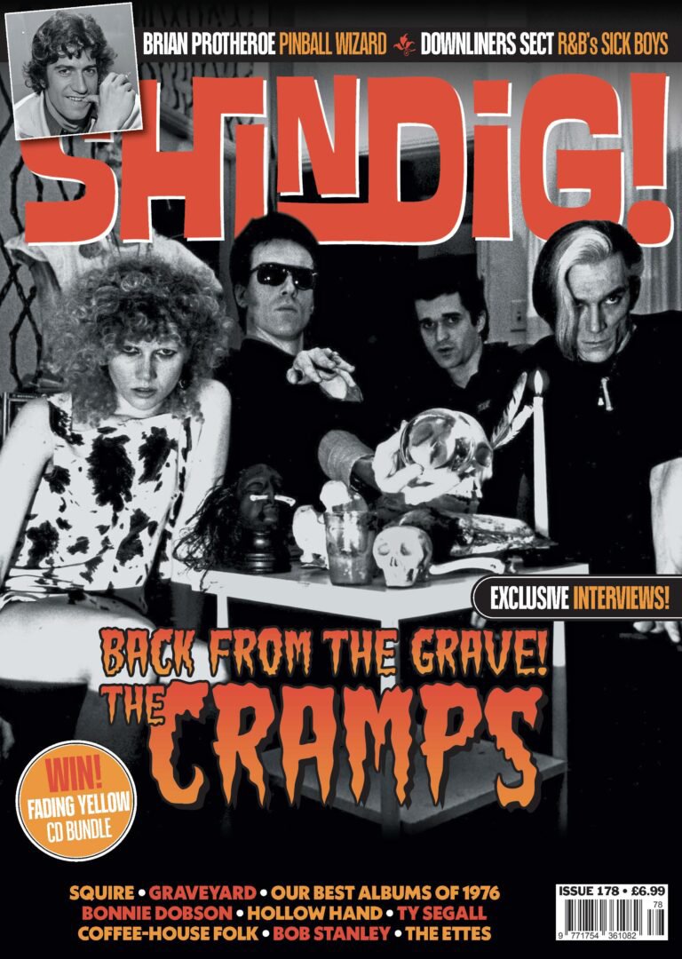 mattstev22's tweet photo. New issue of Shindig magazine 🎶
includes brief one page feature on The Ettes.Ample space to discuss their long hiatus,a new album,just released EP - Passionate Liars and their superb cover of Gene Clark's On The Run🐦
https://t.co/sOvLMTZwSC
#ettes #geneclark https://t.co/9Pdf82s43X