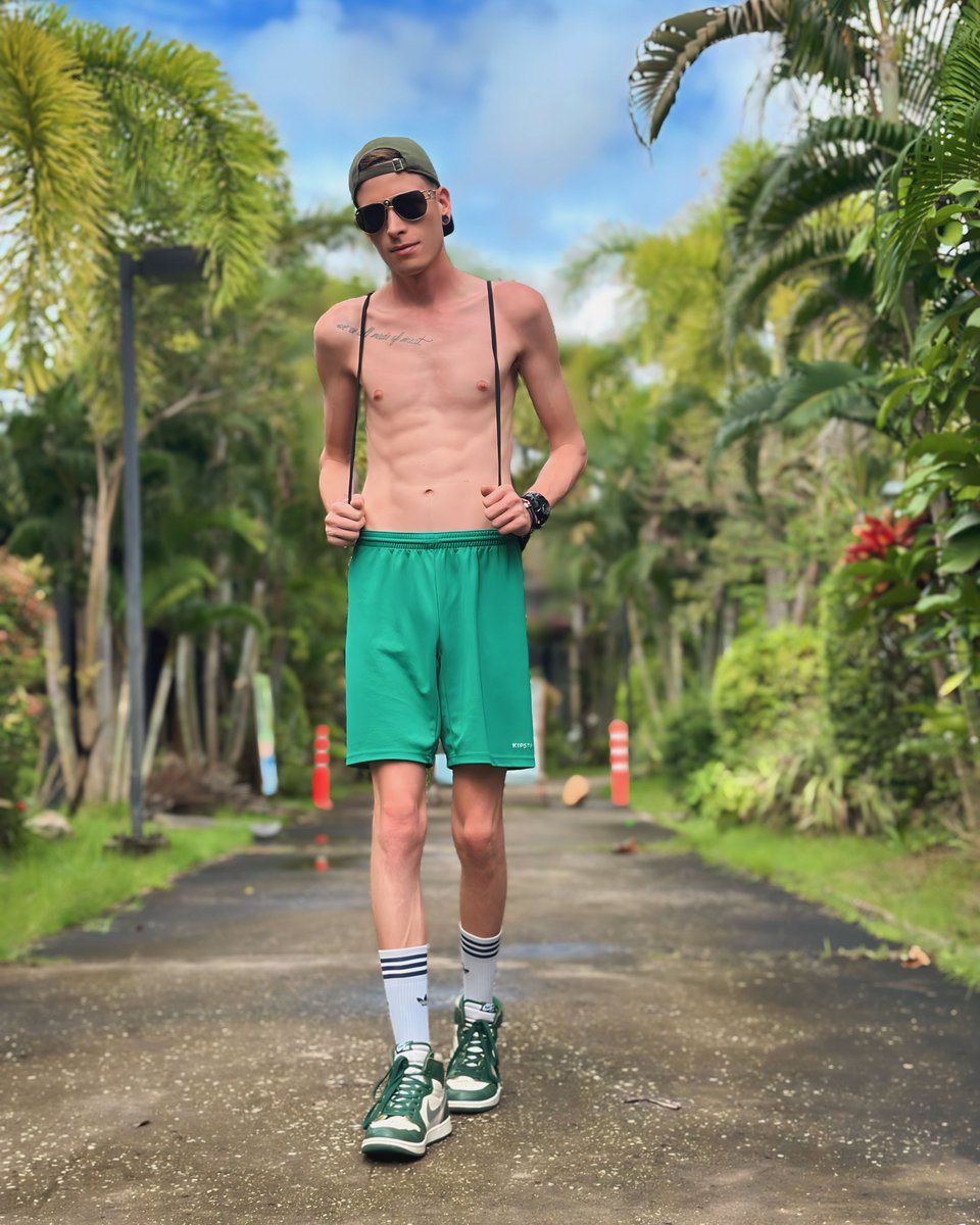 CraigKennedyXXX's tweet photo. The good stuff starts after you subscribe 😈 https://t.co/nZ1Zk1Vg6U https://t.co/qpScUbxpks